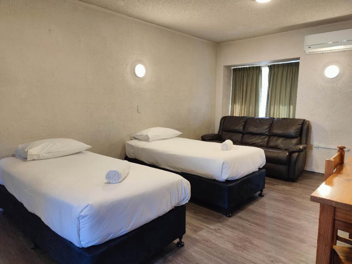 Kings Court Motor Lodge แฮมิลตัน ภายนอก รูปภาพ